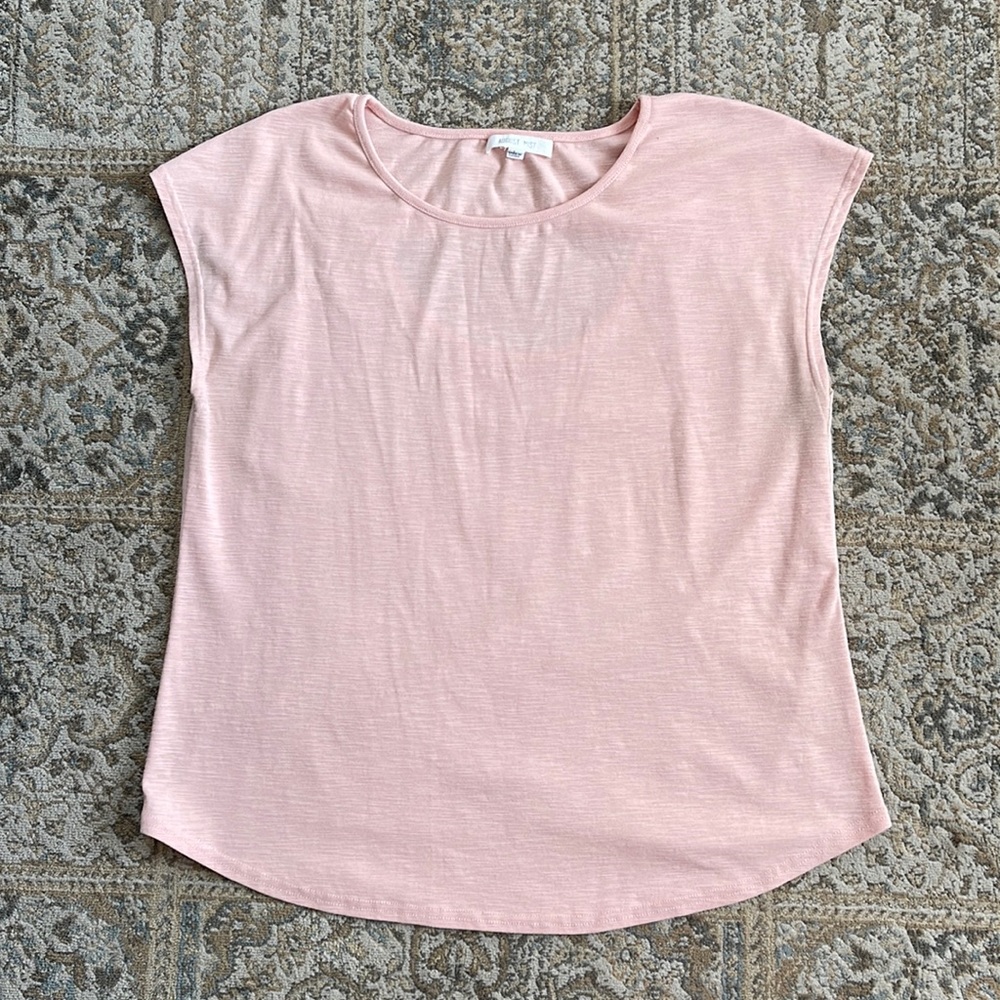 Cap sleeve tee